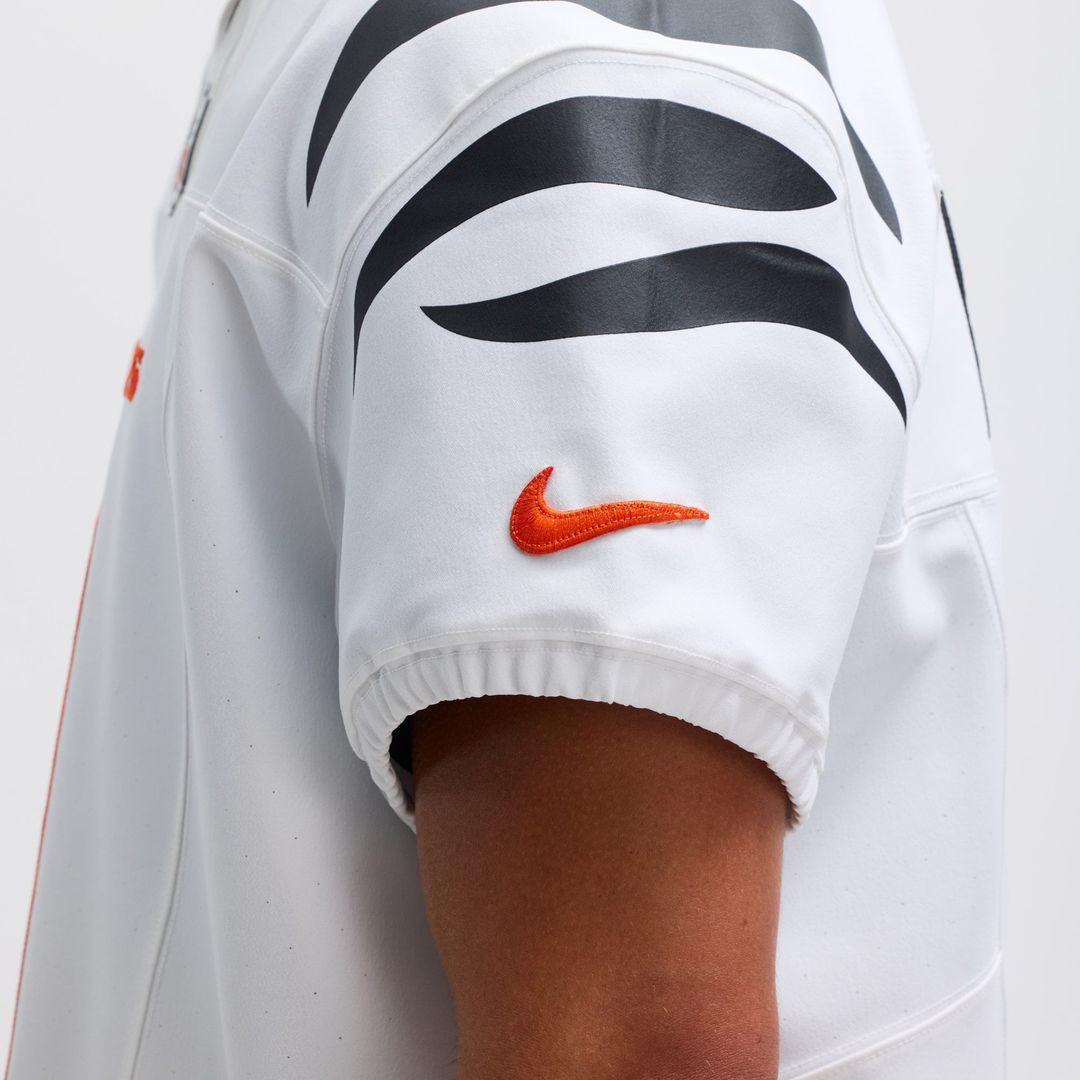 Cincinnati Bengals Joe Burrow Nike White Vapor F.U.S.E. Elite Jersey - product image 10